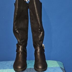 Torrid Black Rugged Knee Boot With Elastice 11W